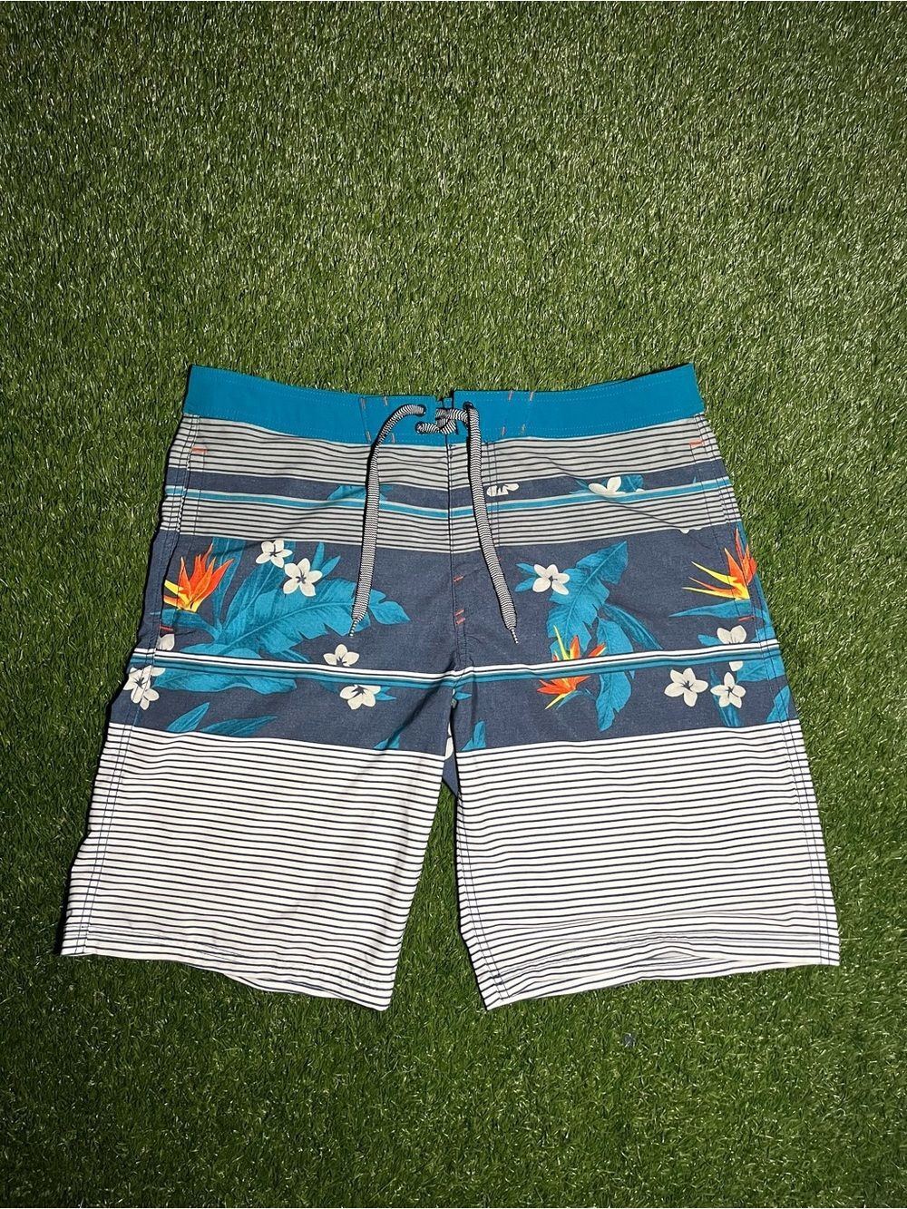Mossimo Supply Co Men’s 36 Teal Floral Stripe Board Shorts Swim Trunks